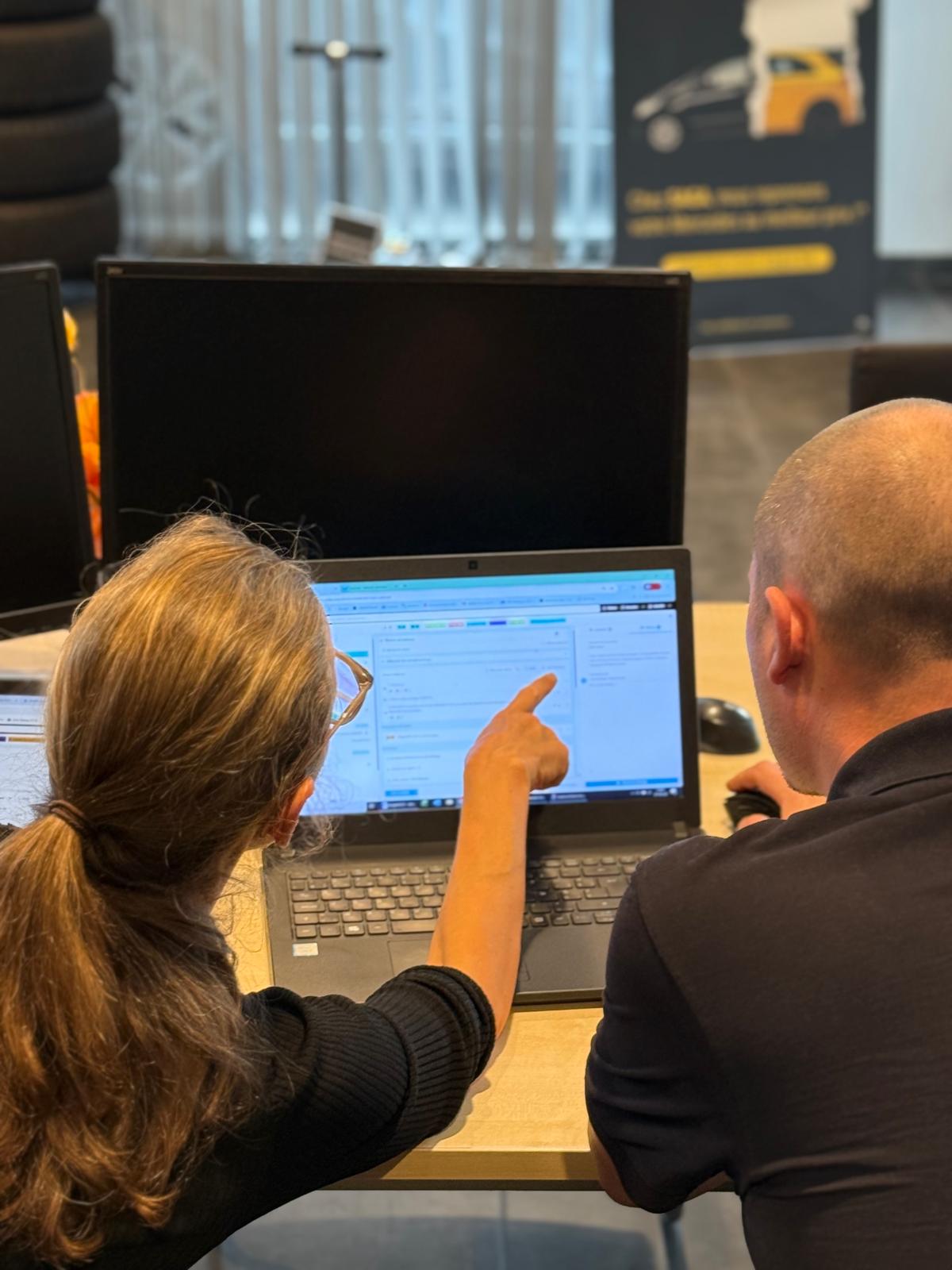 On-screen guidance during go-live