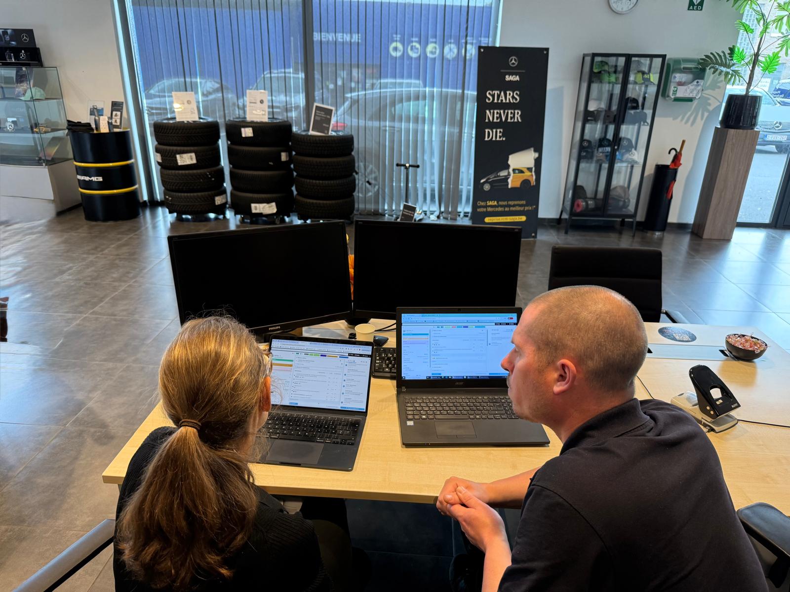 Mobo expert side-by-side with workshop team on launch day